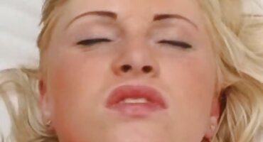 sex coplay thủ dâm Chơi xúc xắc thô và phim sex u70 thực hành các vị trí Nye để đụ.